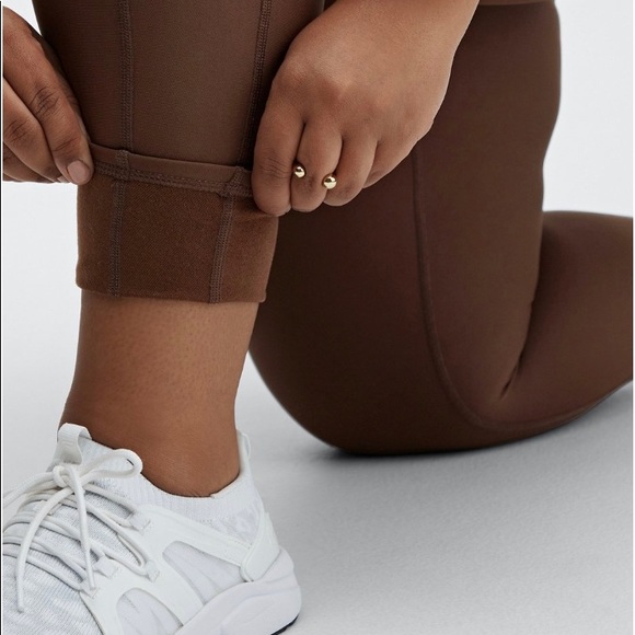 Fabletics High-Waisted Cold Weather Pocket Leggings 1X - Picture 3 of 11